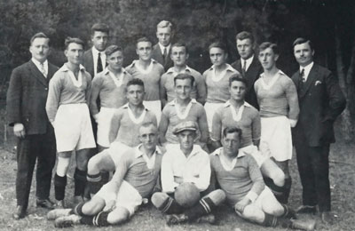 http://www.sv-erlenbach.de/wp-content/uploads/2019/02/1938_Fußballer.jpg