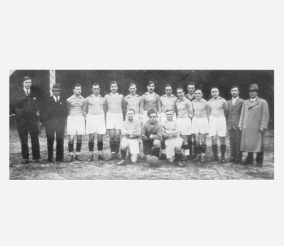 https://www.sv-erlenbach.de/wp-content/uploads/2019/02/1930_Fußb.30er-Jahre.jpg